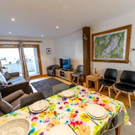 Grand Paradis B01 - Modern With Great Location *